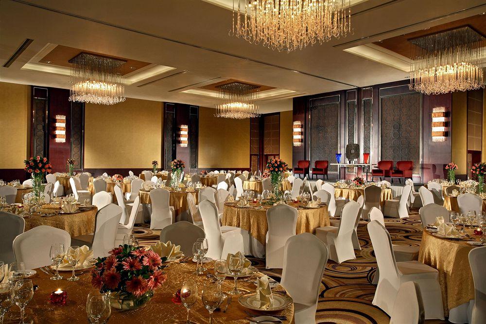 โฟร์ พอยต์ บาย เชอราตัน เซี่ยงไฮ้ ต้าหนิง Hotel ภายนอก รูปภาพ