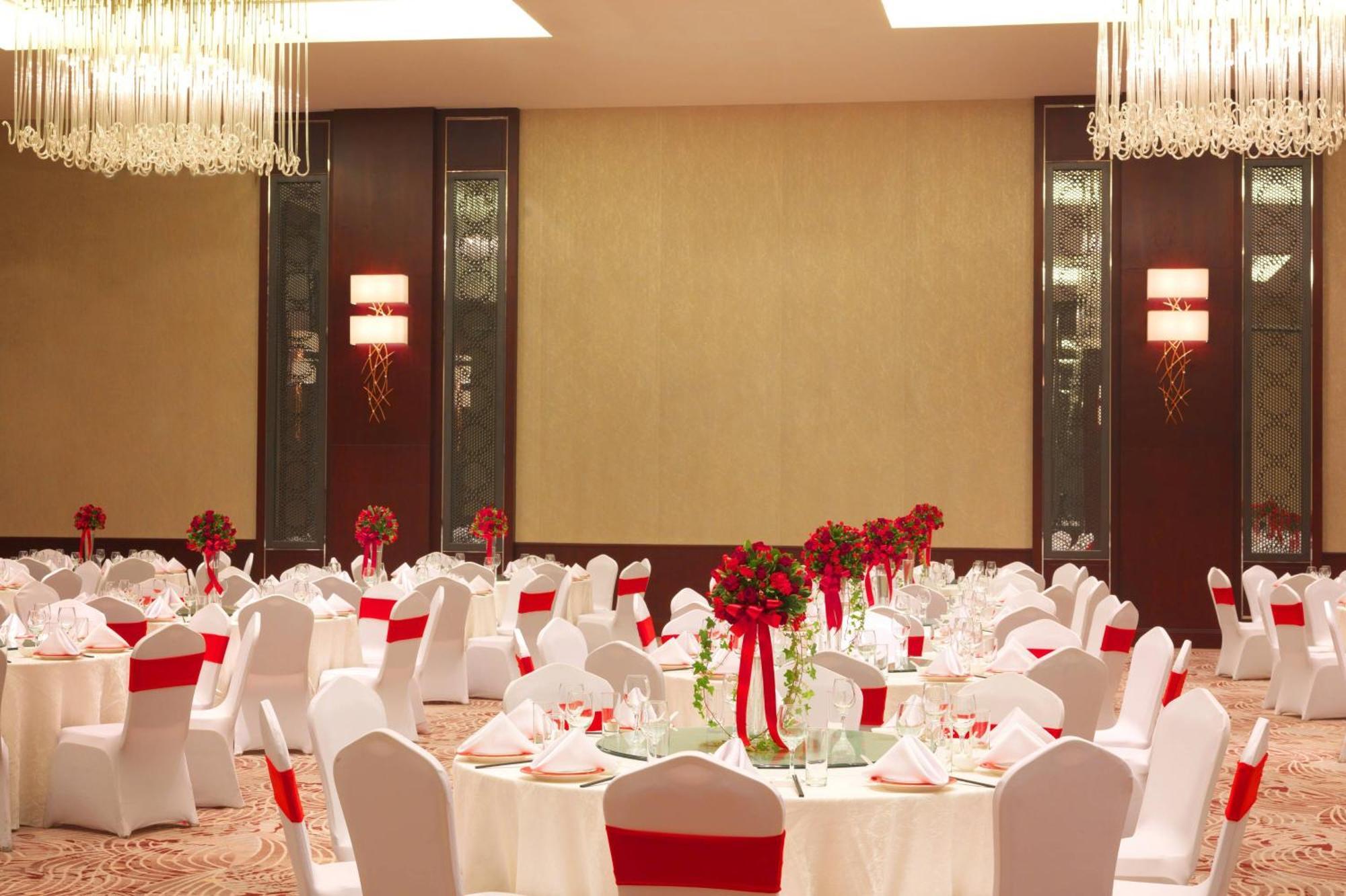 โฟร์ พอยต์ บาย เชอราตัน เซี่ยงไฮ้ ต้าหนิง Hotel ภายนอก รูปภาพ