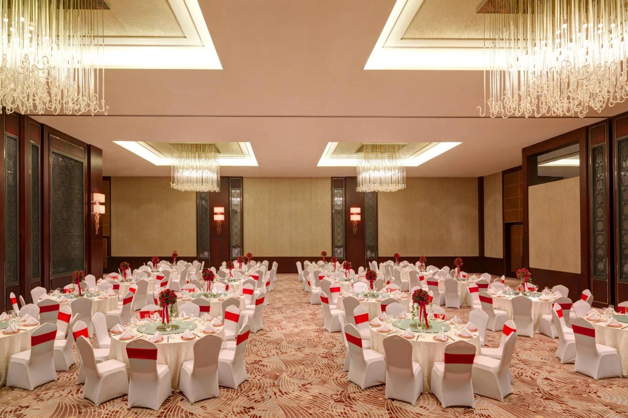 โฟร์ พอยต์ บาย เชอราตัน เซี่ยงไฮ้ ต้าหนิง Hotel ภายนอก รูปภาพ