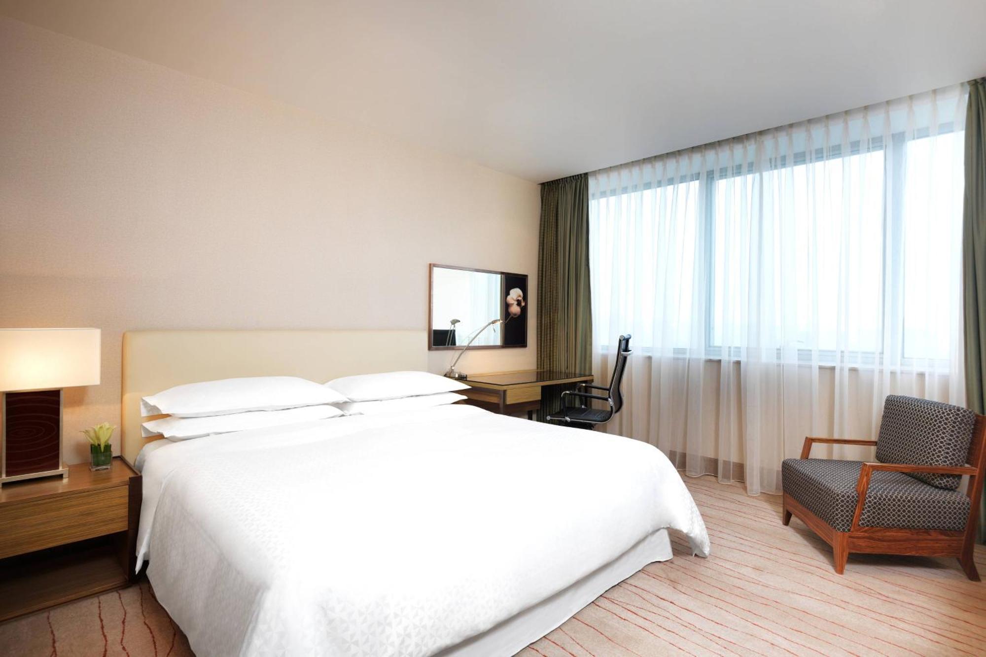 โฟร์ พอยต์ บาย เชอราตัน เซี่ยงไฮ้ ต้าหนิง Hotel ภายนอก รูปภาพ