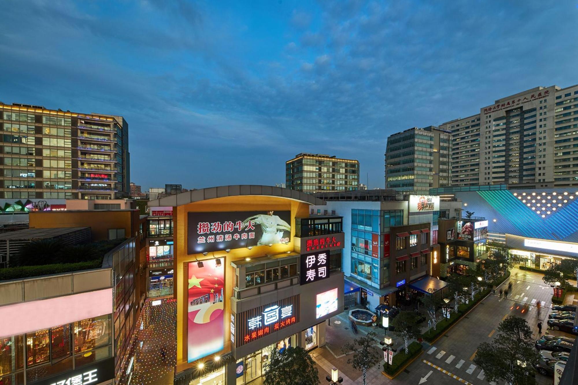 โฟร์ พอยต์ บาย เชอราตัน เซี่ยงไฮ้ ต้าหนิง Hotel ภายนอก รูปภาพ