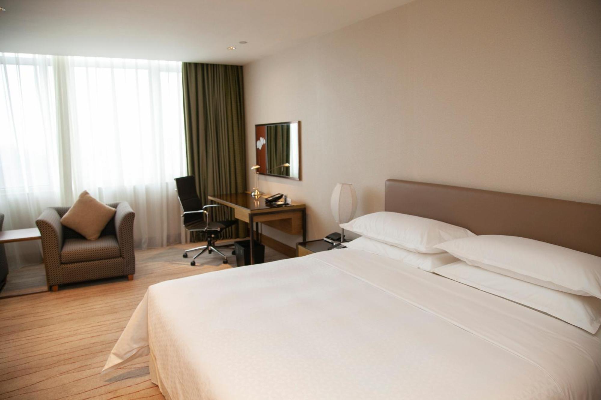 โฟร์ พอยต์ บาย เชอราตัน เซี่ยงไฮ้ ต้าหนิง Hotel ภายนอก รูปภาพ