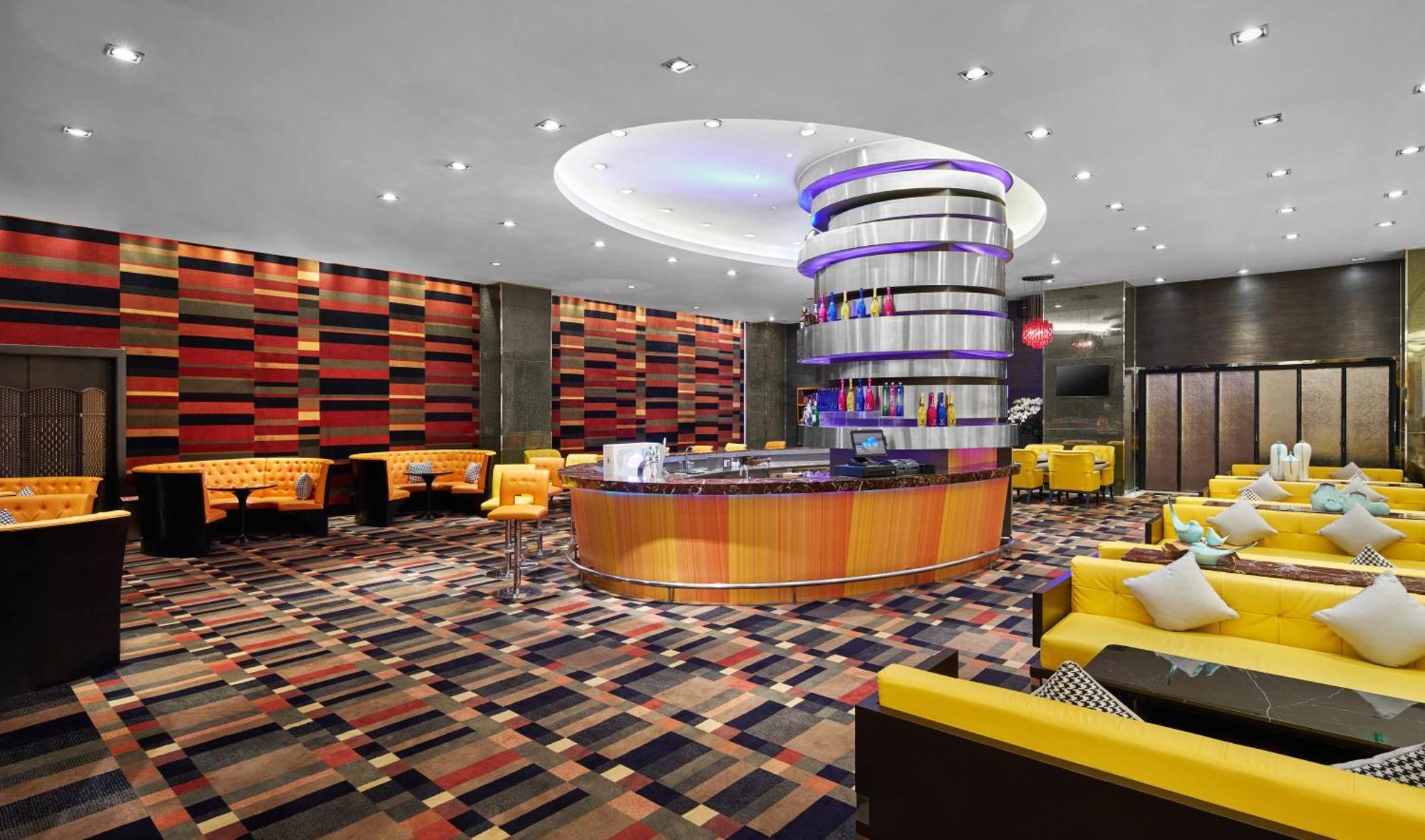 โฟร์ พอยต์ บาย เชอราตัน เซี่ยงไฮ้ ต้าหนิง Hotel ภายนอก รูปภาพ